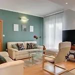Appartamento Attraktive Mit Grossem Pool, Klimaanlage, Wlan, Bbq Und Nur 700 Meter Bis Zum Sandstrand *